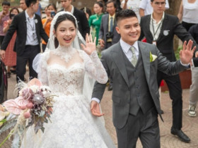 Đám cưới Quang Hải: Cô dâu bước xuống từ siêu xe Rolls Royce, chú rể bảnh bao phong độ