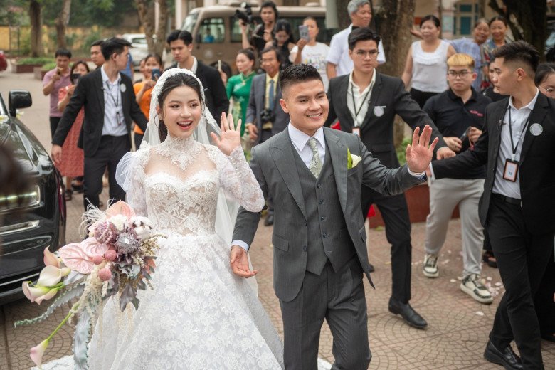 Cỗ cưới của Quang Hải - Thanh Huyền: Bị dân mạng hiểu lầm và chê thiếu sót, menu chính thức đầy đủ 12 món  - 1