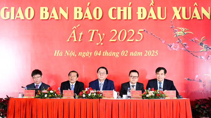 Hội nghị giao ban báo chí đầu Xuân Ất Tỵ 2025 - 1