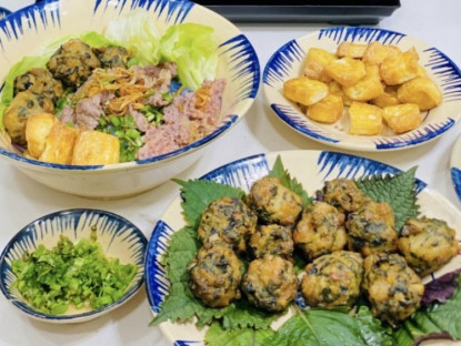 Ẩm thực - Cách làm bún riêu tôm chả ốc