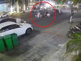 Clip: Thanh niên phóng xe máy như bay, 