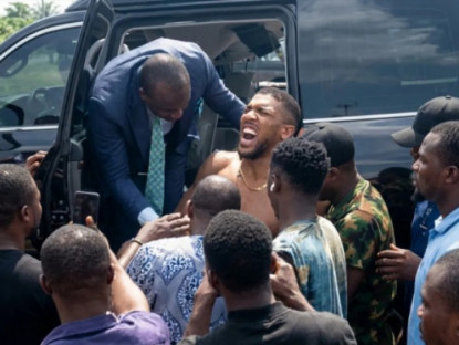 Thể thao - "Quyền vương" Joshua đau đớn lên tiếng khi thoát chết, đã rõ nguyên nhân tai nạn