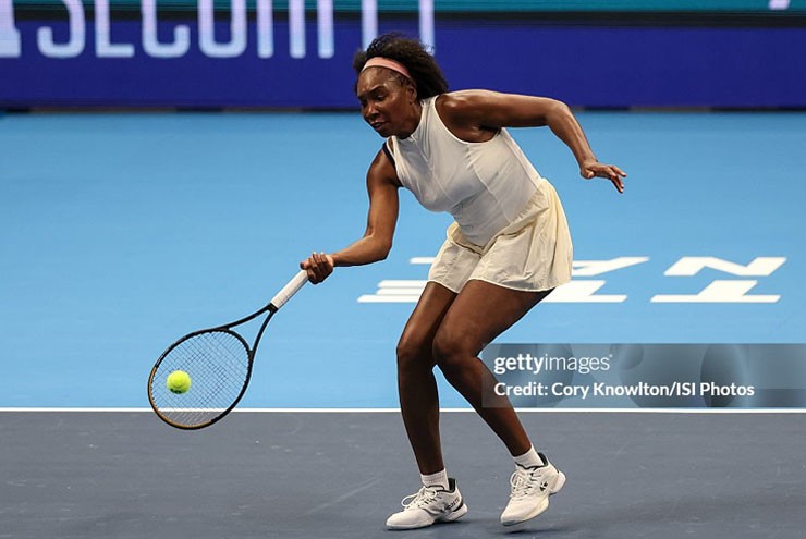 Nóng nhất thể thao chiều 5/1: Sao quần vợt Đông Nam Á đánh bại huyền thoại Venus Williams - 2