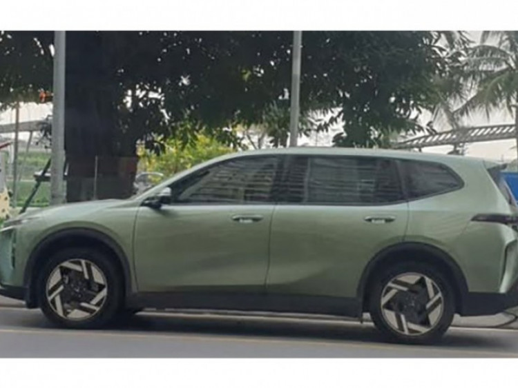 Xem trước phiên bản đủ của mẫu xe VinFast Limo Green