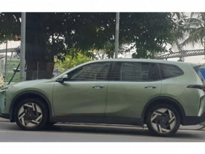 Giao thông - Xem trước phiên bản đủ của mẫu xe VinFast Limo Green