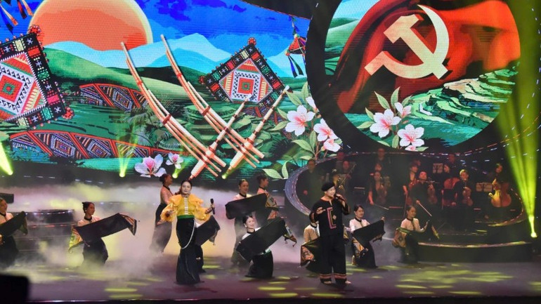 “Với Đảng vẹn toàn niềm tin yêu” - Giai điệu của niềm tin và khát vọng - 4