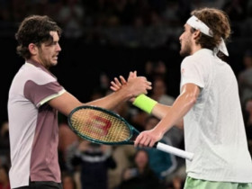 Tennis đỉnh cao thế giới: Learner Tien thất thủ, Tsitsipas đánh bại Taylor Fritz