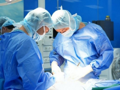 Thông tin doanh nghiệp - Khớp háng nhân tạo chuyển động kép thế hệ mới - giảm 93% nguy cơ trật khớp