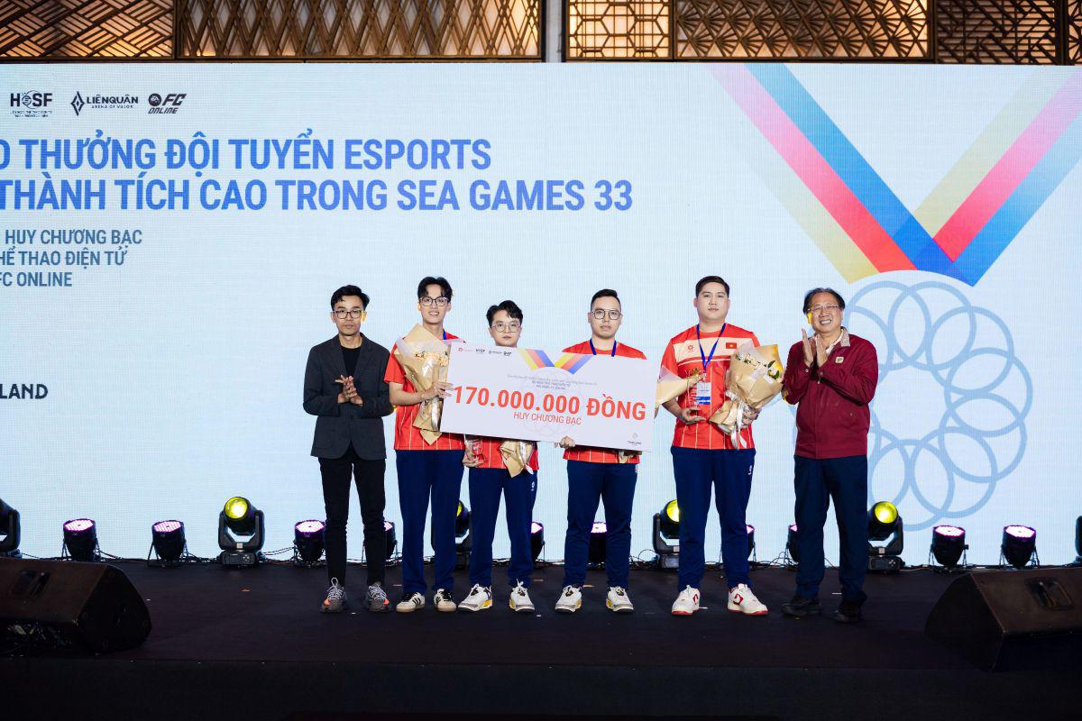 Thưởng hơn 1 tỷ đồng đội tuyển Liên Quân Mobile, FC Online tại SEA Games 33 - 2