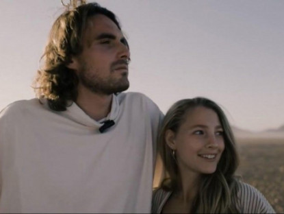 Thể thao - Nóng nhất thể thao sáng 12/1: "Hoàng tử Hy Lạp" Tsitsipas công khai bạn gái mới