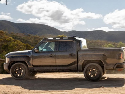 Giao thông - Bán tải Kia Tasman bất ngờ lộ diện