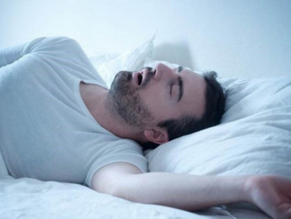 Thông tin doanh nghiệp - Không còn bị thoái hóa cột sống hành hạ nếu biết ngủ 4 tư thế lạ này!