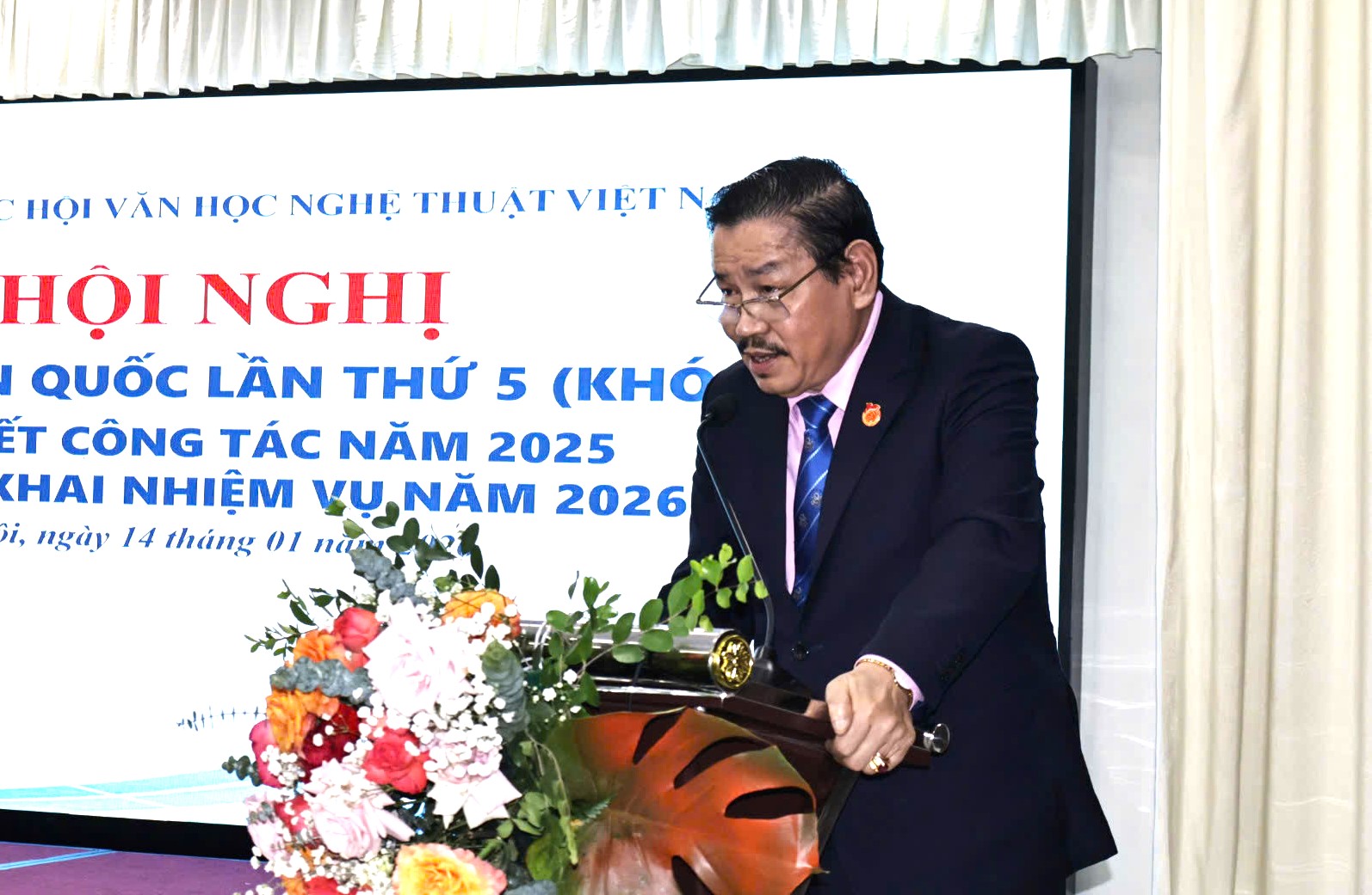 Tổng kết một năm sáng tạo và mở ra những định hướng mới cho văn học nghệ thuật - 5