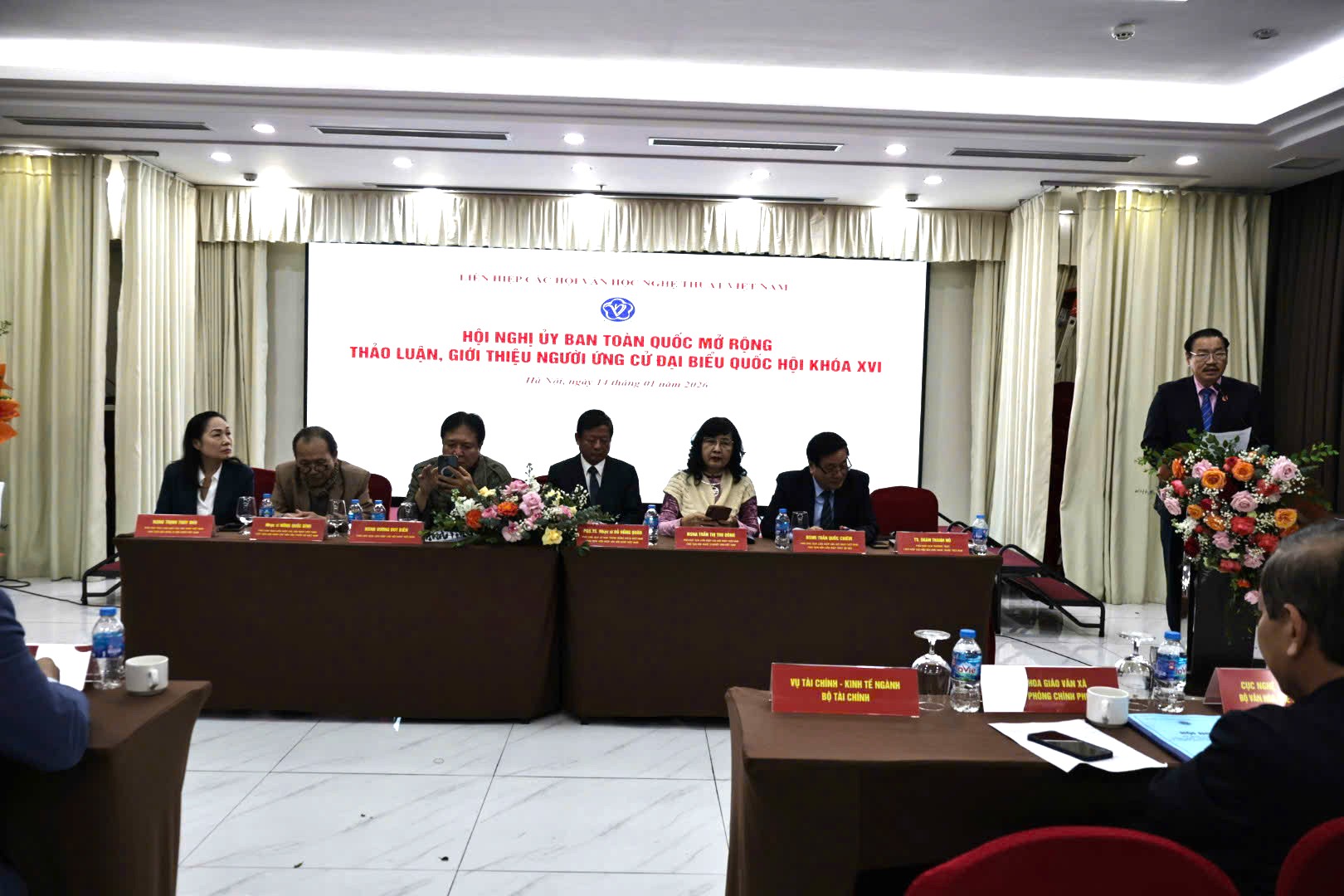 Giới thiệu NSND Trịnh Thúy Mùi ứng cử đại biểu Quốc hội khóa XVI - 1