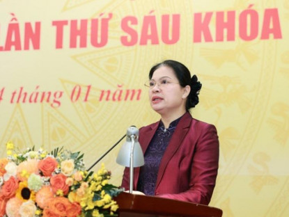 Tin Tức - Bà Hà Thị Nga được giới thiệu giữ chức Phó Chủ tịch-Tổng Thư ký UBTƯ MTTQ Việt Nam