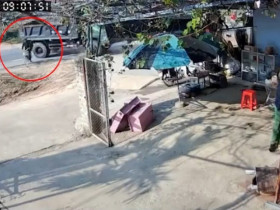 Clip: Sang đường ẩu, người đi xe đạp khiến ô tô tải phanh cháy lốp quay 180 độ