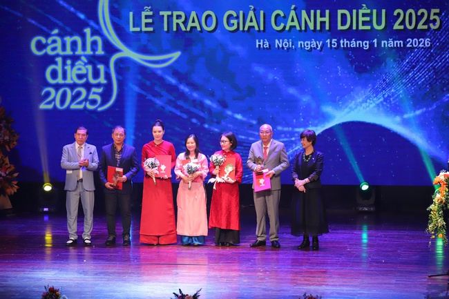 “Mưa đỏ” xuất sắc giành 3 giải Cánh diều Vàng năm 2025 - 4