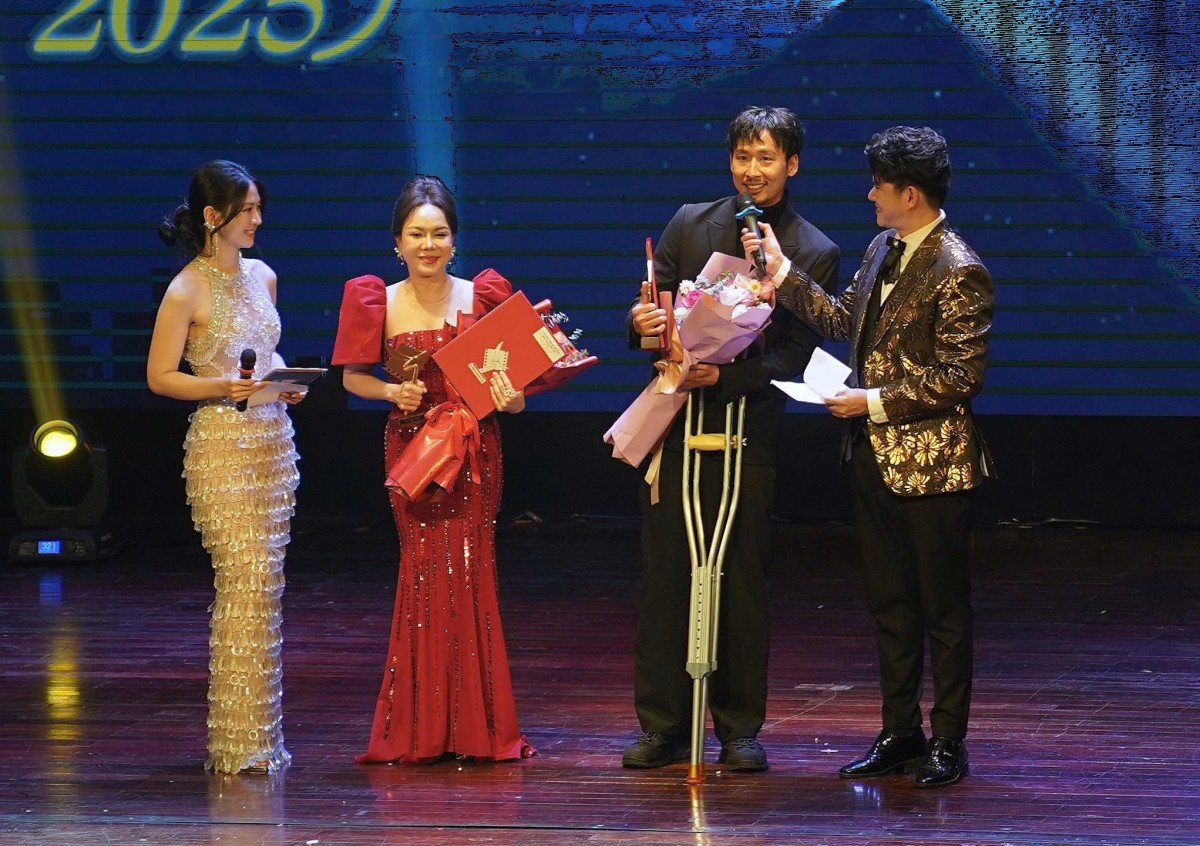 “Mưa đỏ” xuất sắc giành 3 giải Cánh diều Vàng năm 2025 - 3