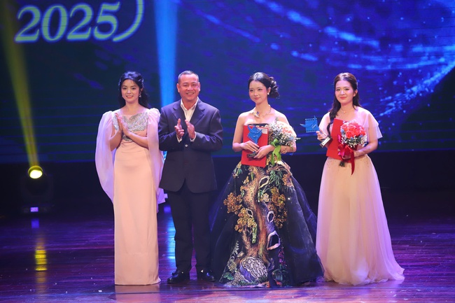 “Mưa đỏ” xuất sắc giành 3 giải Cánh diều Vàng năm 2025 - 6