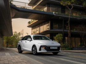 Honda City G và Hyundai Accent 1.5AT: Chênh nhau 10 triệu chọn xe nào?