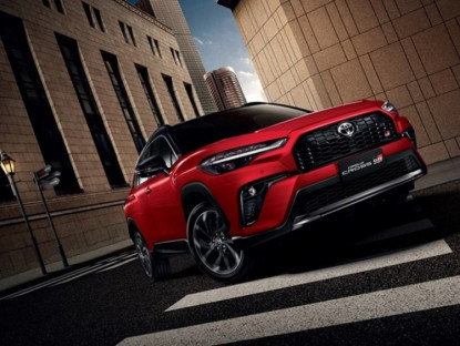 Giao thông - Toyota Corolla Cross bản nâng cấp mới chốt giá từ 828 triệu đồng