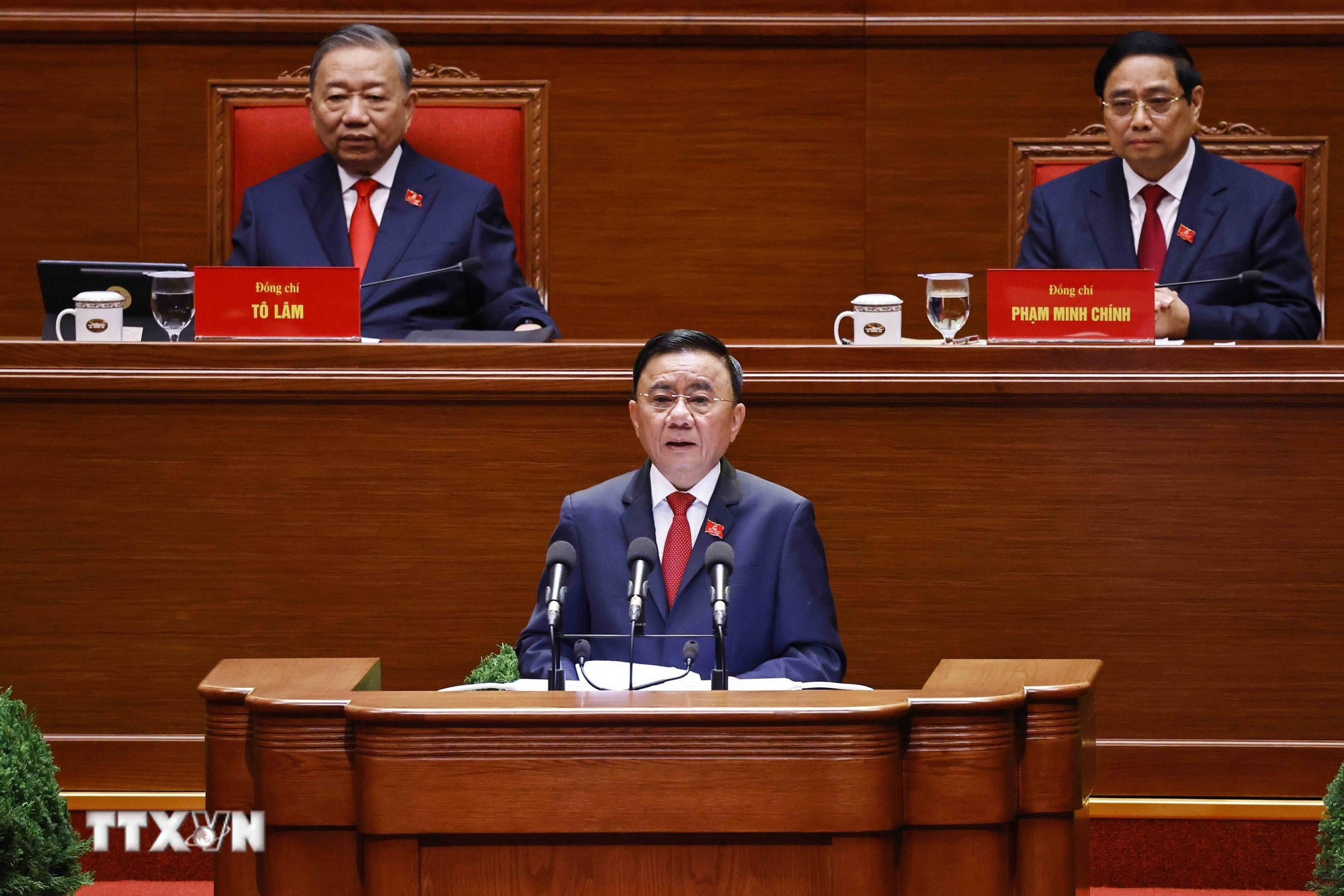 Tiếp tục đổi mới mạnh mẽ phương thức lãnh đạo, cầm quyền của Đảng - 4