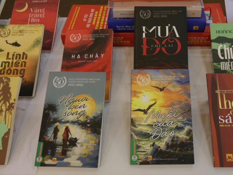 Kéo dài thời gian thực hiện Chương trình nghiên cứu, tổng hợp, công bố các tác phẩm văn học vì sự nghiệp cách mạng của Đảng