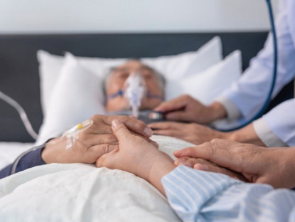 Thông tin doanh nghiệp - Cuối năm, cao điểm cúm mùa, người cao tuổi, người có bệnh nền cẩn trọng