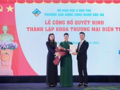 Thông tin doanh nghiệp - Vi Ngọc Lan nhận Trưởng khoa Thương mại Điện tử trường Cao đẳng Công nghệ Bắc Hà