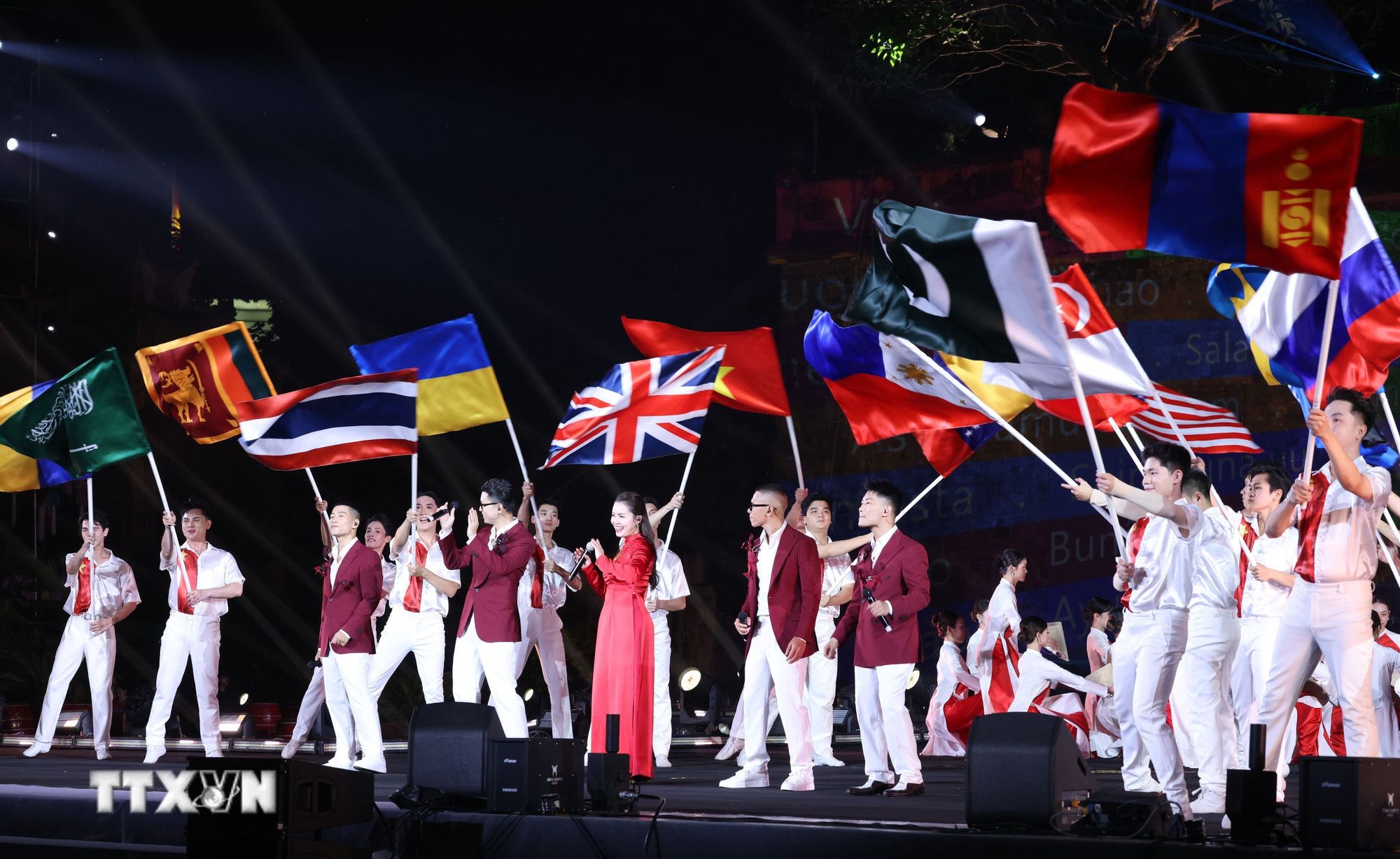 Đại hội XIV của Đảng: Niềm vui của các văn nghệ sỹ khi "đường lớn đã mở" - 2