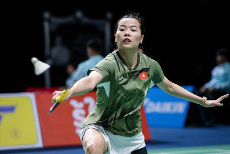 Hoa khôi cầu lông Thùy Linh cứu 3 set point ấn tượng, vào tứ kết Indonesia Masters tiền tỷ - 1