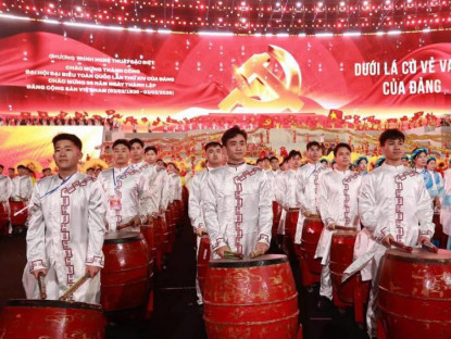 Tin Tức - Chương trình nghệ thuật đặc biệt “Dưới lá cờ vẻ vang của Đảng” diễn ra vào tối nay, 23/1