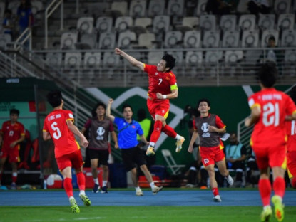 Thể thao - U23 Việt Nam đoạt hạng Ba U23 châu Á, được bầu Đức &amp; VFF thưởng nóng 5 tỷ đồng