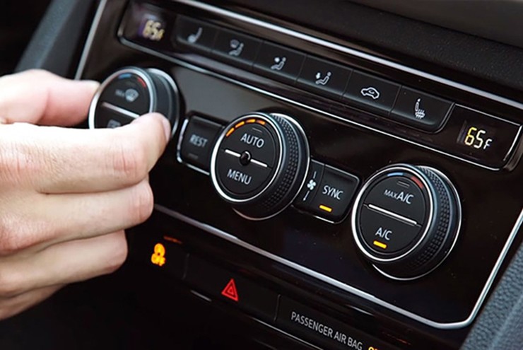 Giữ nhiệt độ điều hòa ô tô bao nhiêu để lái xe an toàn mùa đông? - 1