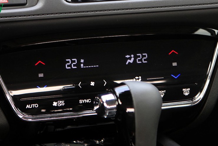 Giữ nhiệt độ điều hòa ô tô bao nhiêu để lái xe an toàn mùa đông? - 2