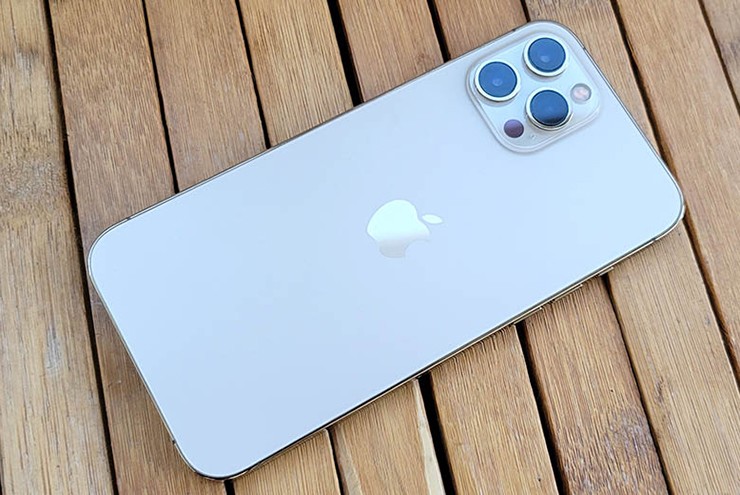 Những iPhone đáng mua nhờ màn hình lớn, pin tốt nhưng không quá tốn tiền - 2