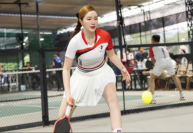 Ca sĩ Bảo Thy, tay vợt Lý Hoàng Nam vô địch giải pickleball toàn cao thủ - 1