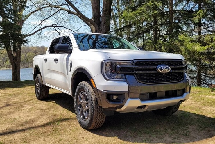 Những mẫu ô tô bán chạy nhất phân khúc trong năm đã qua - 1