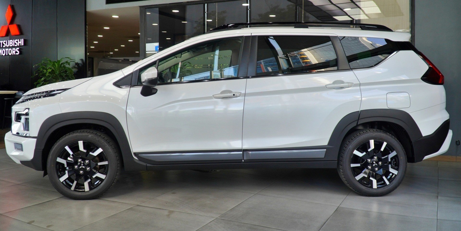 Mitsubishi Xpander Cross phiên bản nâng cấp có những gì đặc biệt? - 7