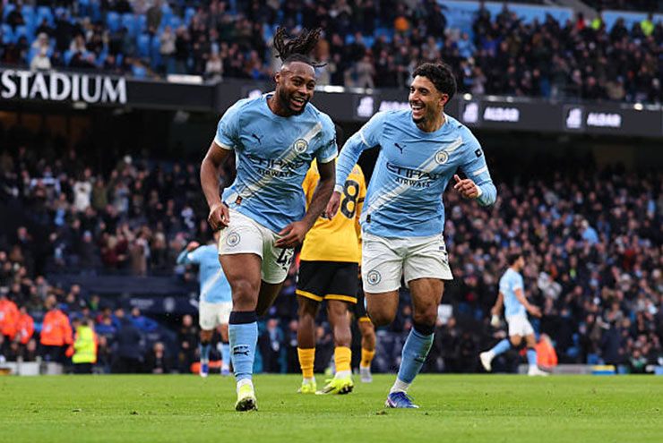 Nóng bảng xếp hạng Ngoại hạng Anh: Man City chờ MU ngáng chân Arsenal, Liverpool dễ rơi khỏi top 6 - 1