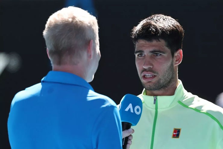 Djokovic tố Alcaraz "đạo ý tưởng" cú giao bóng, "tiểu Nadal" lập tức phản ứng - 1