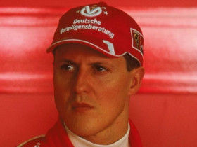 Tin cực nóng về Schumacher bị rò rỉ: Huyền thoại đua xe không còn nằm liệt giường