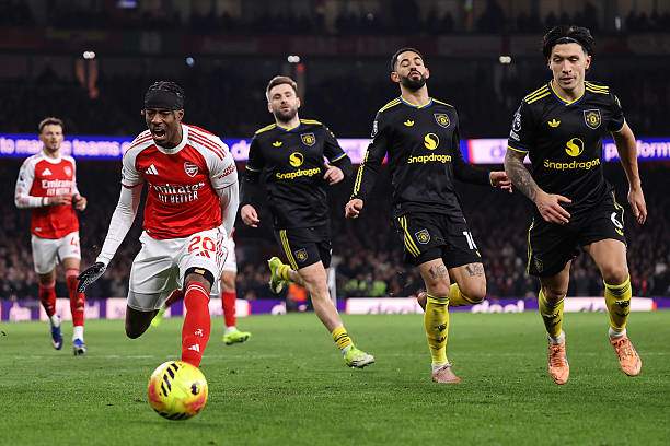 Arsenal đầu bảng nhưng chơi "bóng đá hèn": Arteta tự làm các tiền đạo tịt ngòi - 3