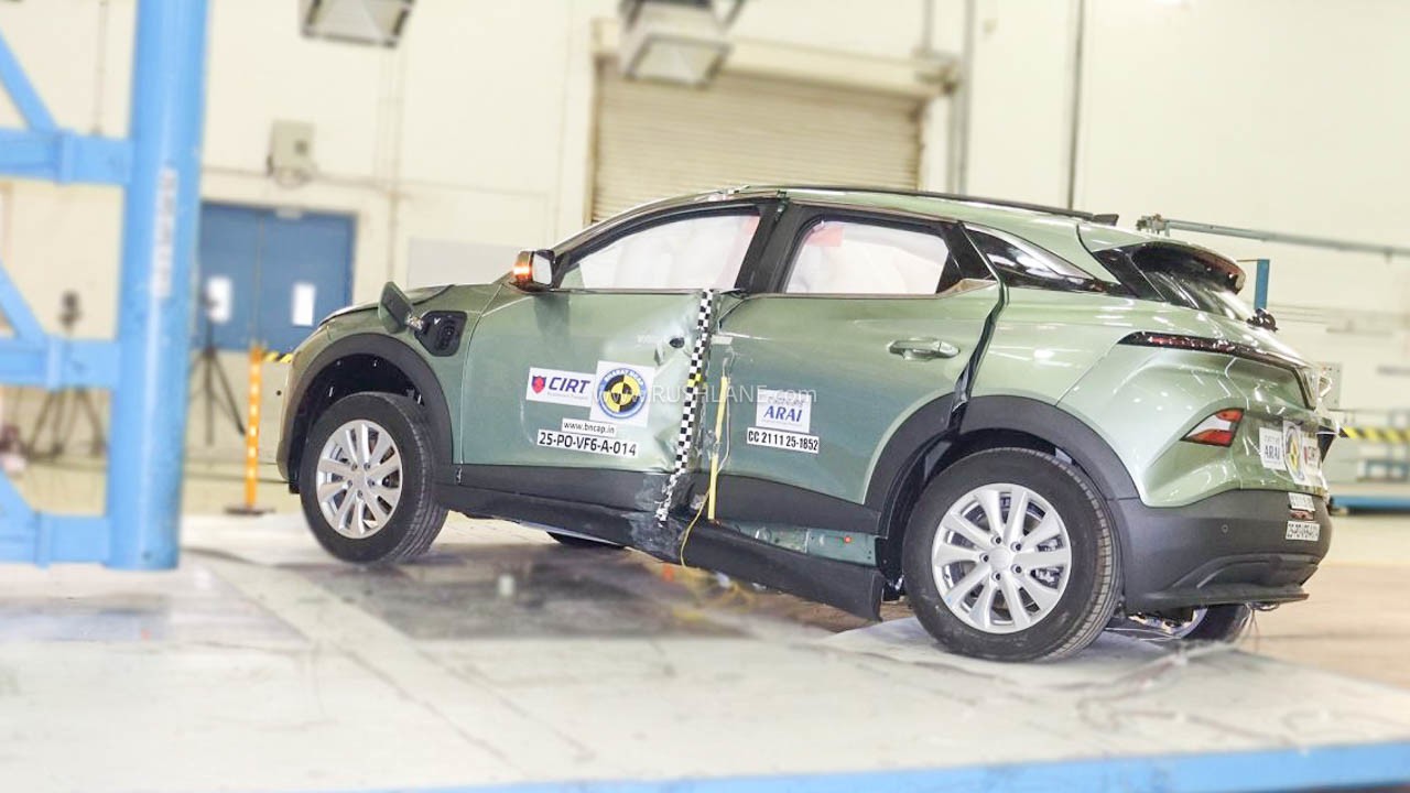 VinFast VF7 và VF6 đạt chuẩn an toàn cao nhất tại Ấn Độ - 3