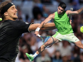 Trực tiếp tennis tứ kết Australian Open: Alcaraz phá dớp lịch sử, Zverev so tài Tien