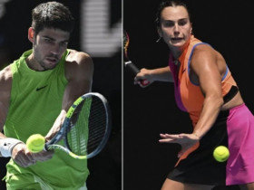 Australian Open 2026 gây bão, Alcaraz - Sabalenka bị yêu cầu bỏ vật 