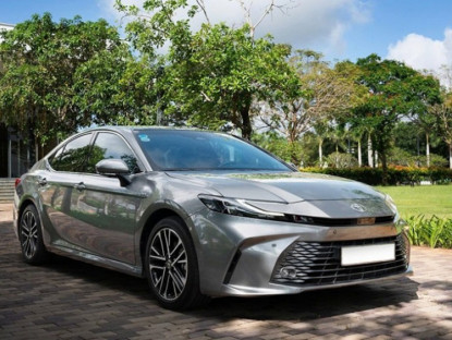Giao thông - Toyota giảm giá loạt xe hybrid tại Việt Nam