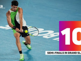 Alcaraz - Zverev chạm nhiều cột mốc khó quên, 2 người đẹp rực sáng ở Australian Open