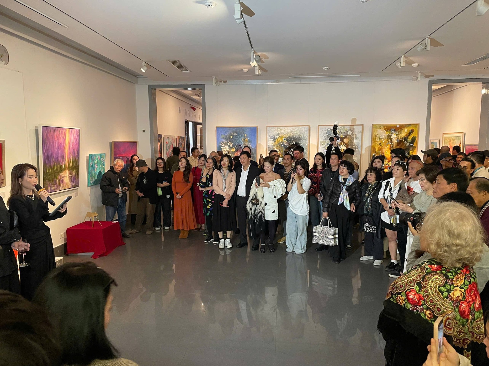 Những diễn giải độc bản về hình tượng con ngựa trong triển lãm “Mã hóa” - 1