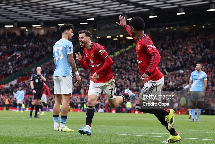 Carrick mơ 3 trận thắng liên tiếp với MU: "Tứ giác ma thuật" giải mã "ngựa ô" Fulham - 3